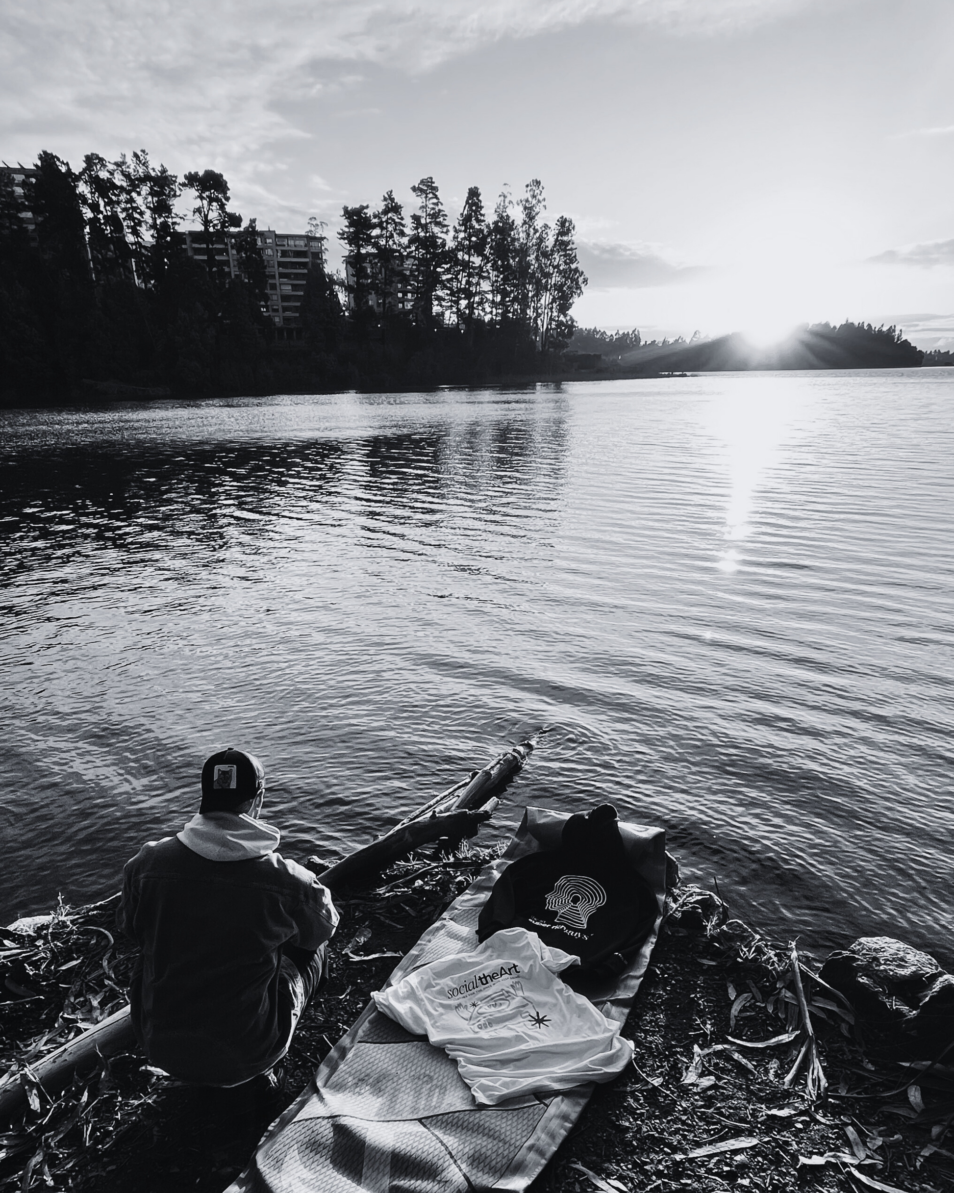 SUPER RICH GUYS HOODIE  - The Art®