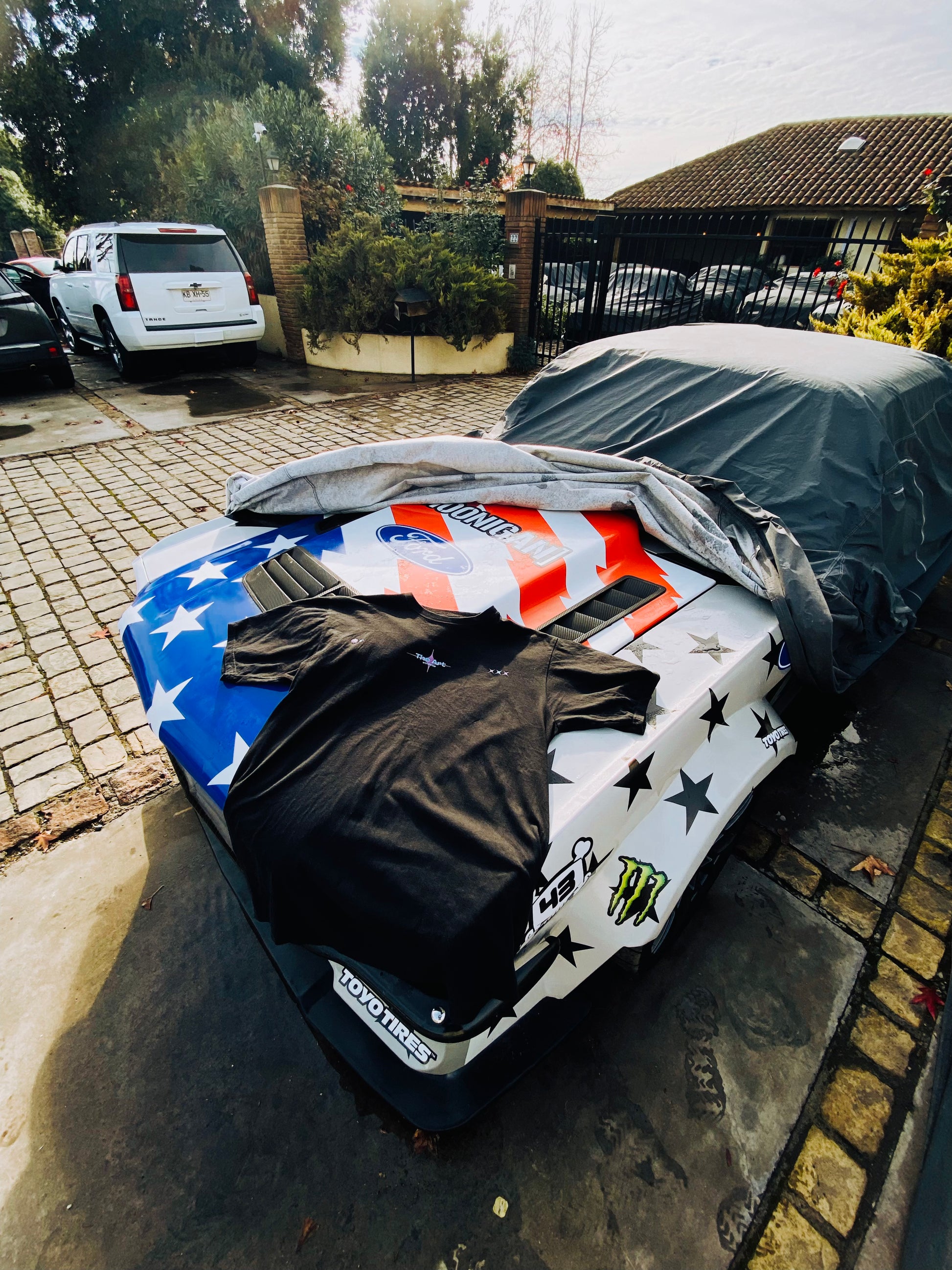 8” TEE – LIMITED DROP