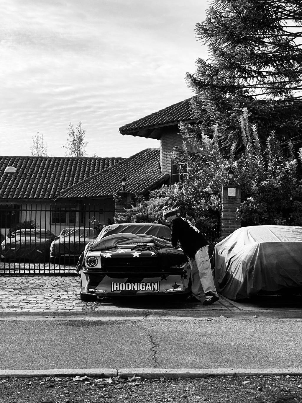 8” TEE – LIMITED DROP