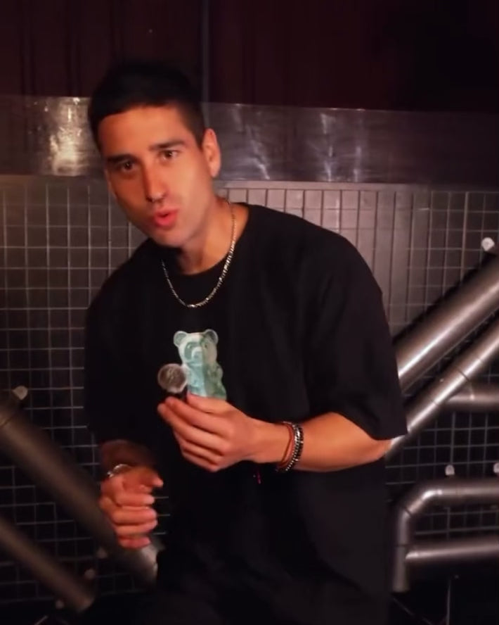 NOT FRIENDS – BLACK TEE